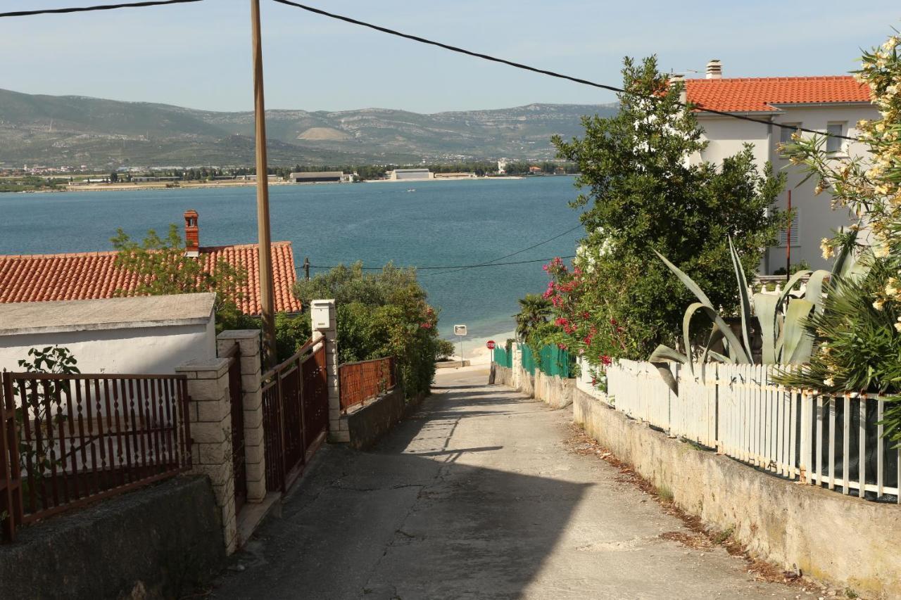 Apartman Luce Lägenhet Trogir Exteriör bild