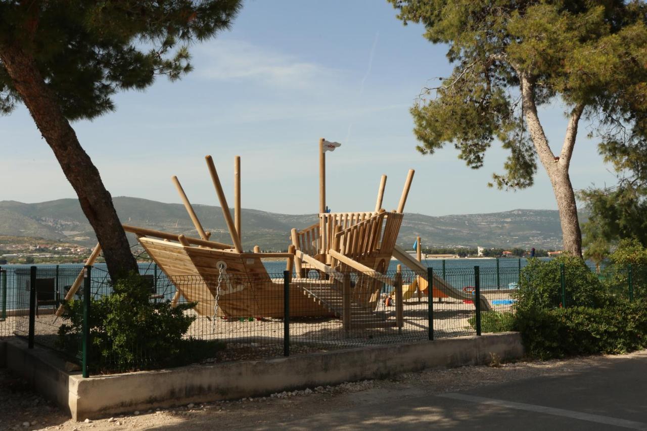 Apartman Luce Trogir Exteriör bild