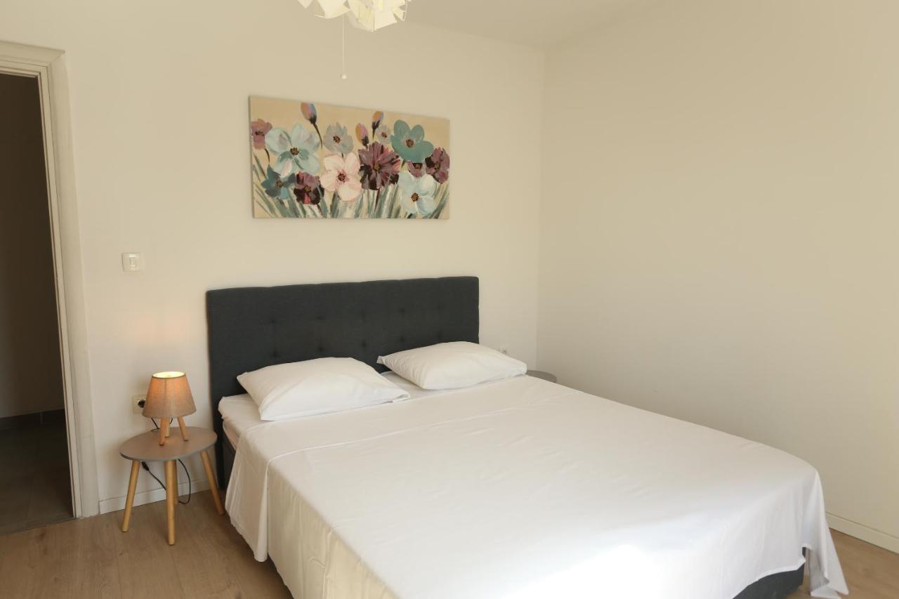 Apartman Luce Trogir Exteriör bild